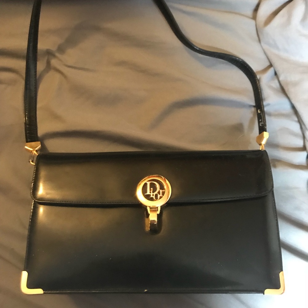 Authentic Leather Christian Dior shoulder bag